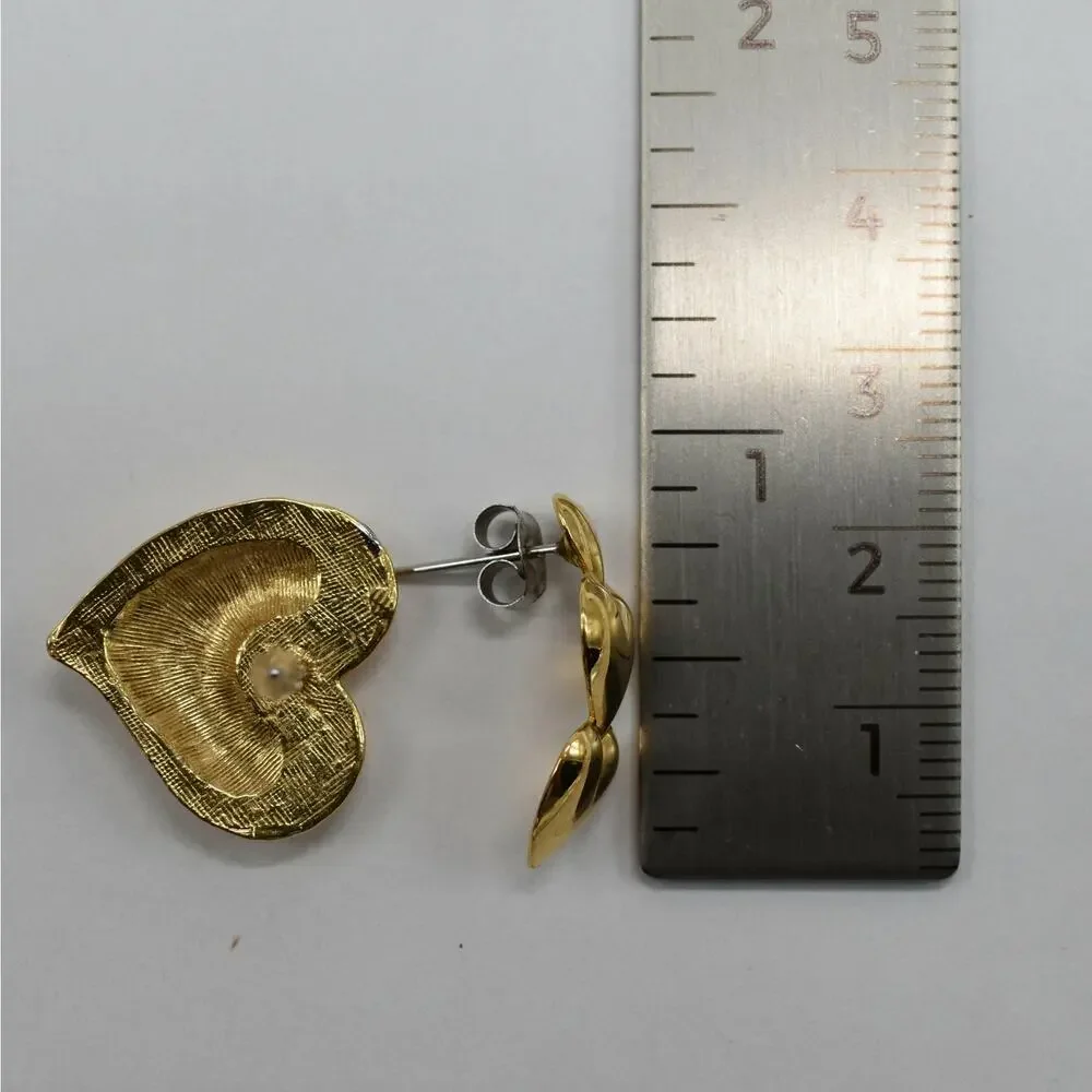 Vintage Gold Tone Heart Stud Earrings Coquette Romantic Cottagecore 2 Pairs